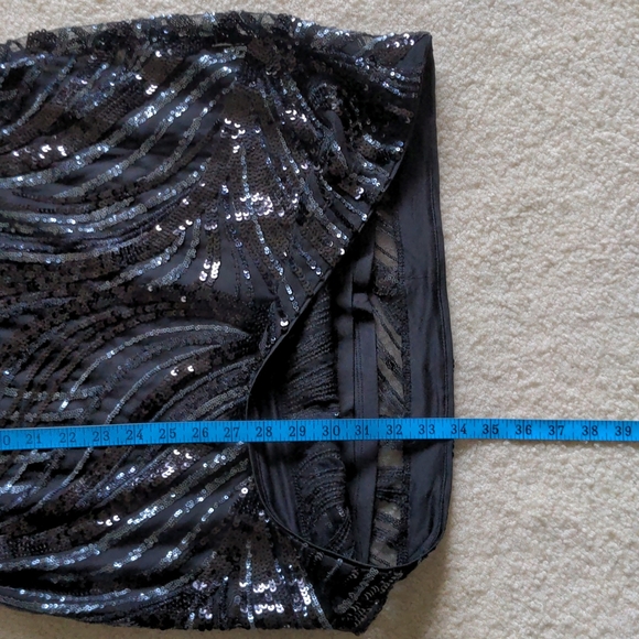 Express Dress - Picture 12 of 12